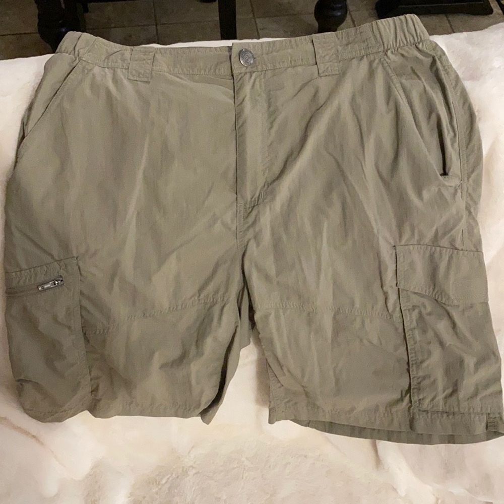 Columbia shorts, Omni-Shade, men’s